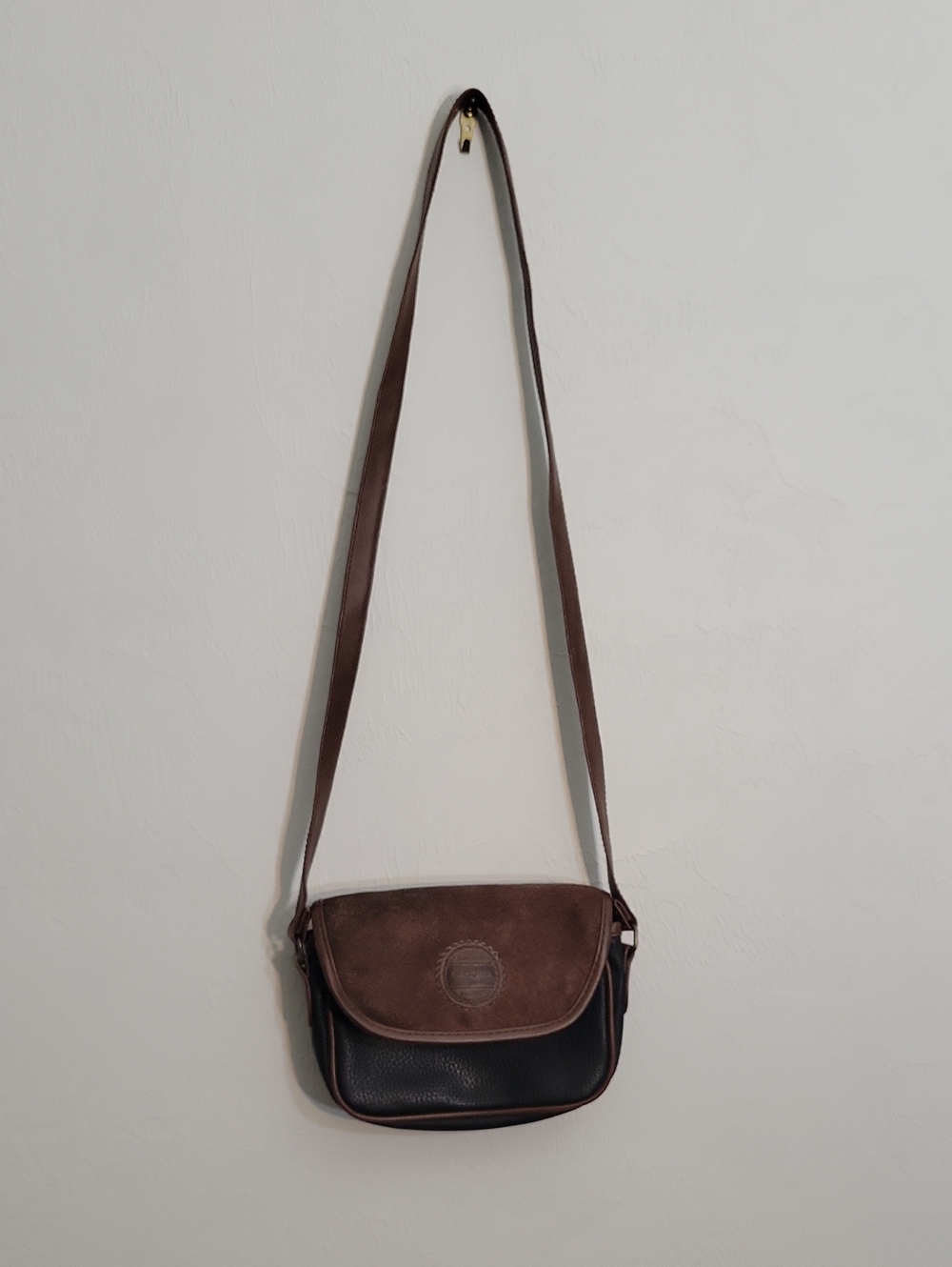 Vintage Classic Two-Tone Brown Leather Crossbody Bag